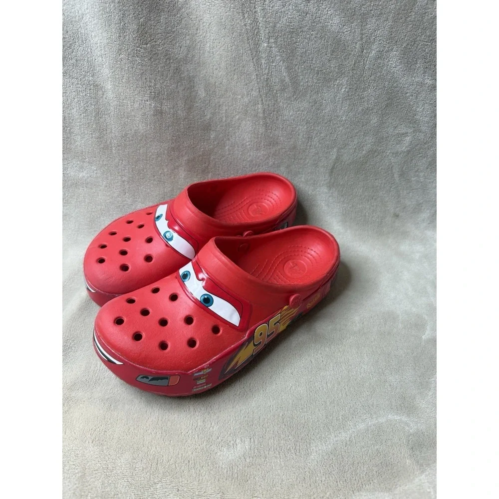 CROCS LIGHTNING McQueen 5 M 7 W limited Edition Disney *Broken Straps